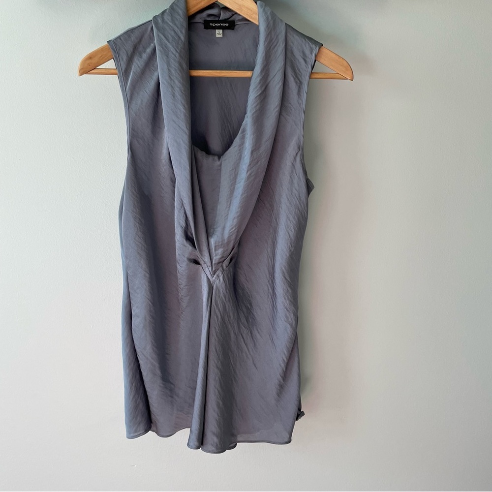 SPENSE Silky Grey V-necked sleeveless blouse, L, EUC